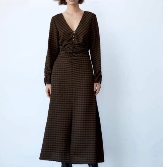 ZARA lovely textured checked draped midi dress in brown & black🔥🔥🔥 - Picture 2 of 10